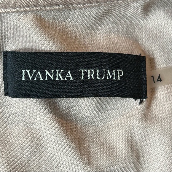 Ivanka Trump Black Lace V-Neck Bell Sleeve Fully Lined Dress Size 14 - Picture 6 of 14